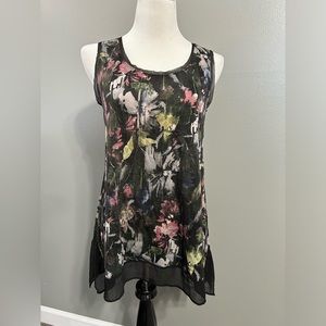 Vera Wang simply Vera women’s size‎ XS crinkle, sleeveless blouse